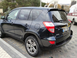 Toyota Rav 4 foto 3