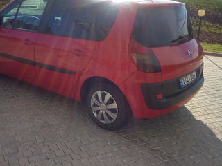 Renault Scenic foto 2