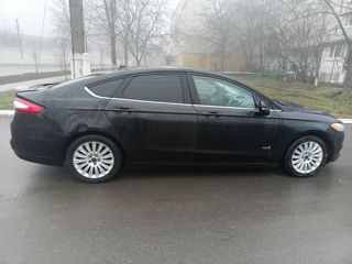 Ford Fusion foto 4