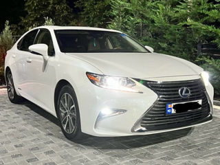 Lexus ES Series