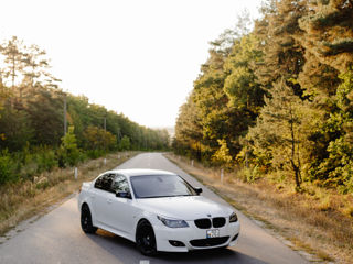 BMW 5 Series foto 8