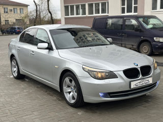 BMW 5 Series foto 7