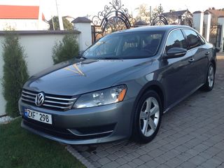 Volkswagen Passat foto 1