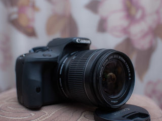 Canon 100D Kit (600 de cadre) foto 3