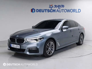 BMW 5 Series foto 2