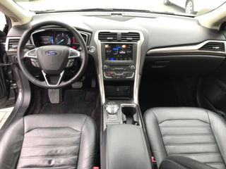 Ford Fusion foto 11