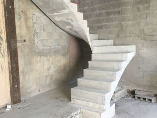 Scări din beton бетонные лестницы foto 1