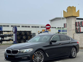 BMW 5 Series foto 2