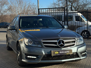 Mercedes C-Class foto 3