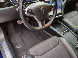 Tesla Model S foto 8