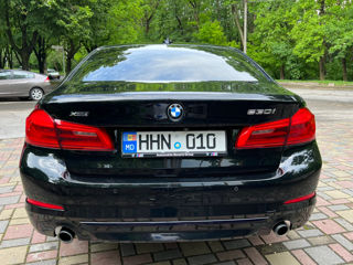 BMW 5 Series foto 4