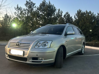 Toyota Avensis foto 5