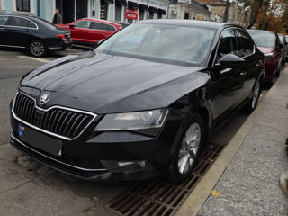 Skoda Superb foto 2