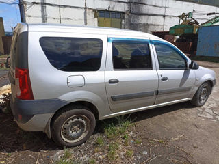 Dacia Logan foto 2