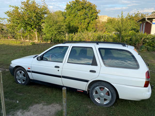 Ford Escort