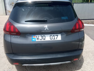 Peugeot 2008 foto 6