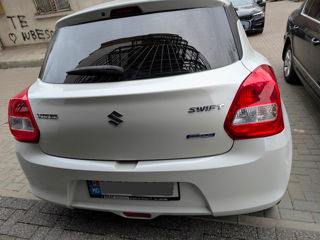 Suzuki Swift foto 2