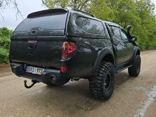 Mitsubishi L200 foto 3