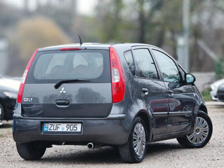 Mitsubishi Colt foto 3