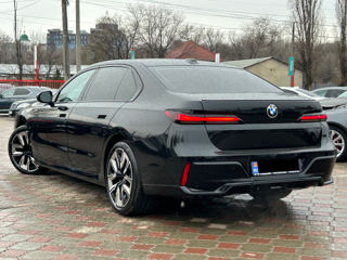 BMW 7 Series foto 3