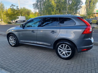 Volvo XC60 foto 8