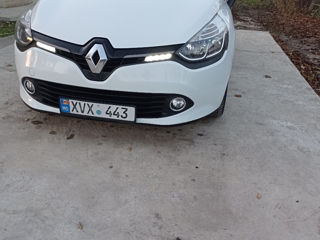 Renault Clio foto 2