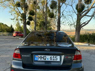 Subaru Legacy foto 3