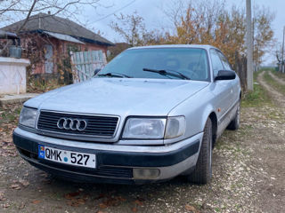 Audi 100