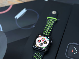 Urgent Apple Watch SE 44MM