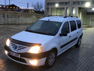 Dacia Logan foto 2