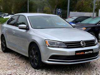 Volkswagen Jetta foto 2