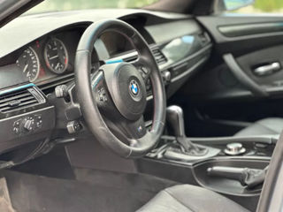 BMW 5 Series foto 10