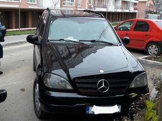 Mercedes ML Class foto 2