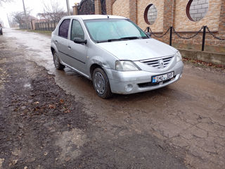 Dacia Logan foto 2