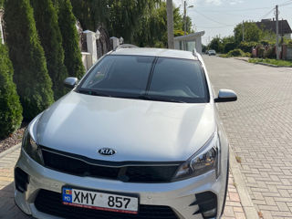 KIA Rio X-Line foto 1