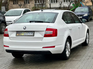 Skoda Octavia foto 6