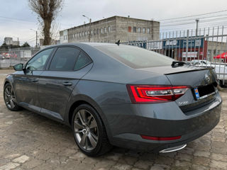 Skoda Superb foto 6