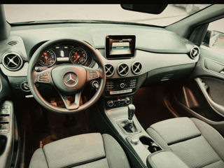 Mercedes B-Class foto 5