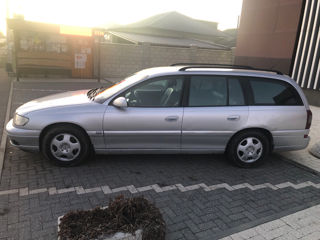 Opel Omega foto 3