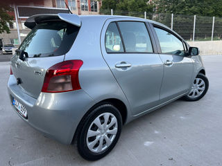 Toyota Yaris foto 7