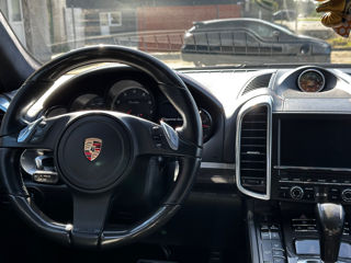 Porsche Cayenne foto 12