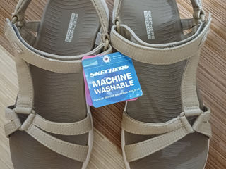 Sandale Skechers, marime 38 ( dar real e 39), 1100 lei foto 3