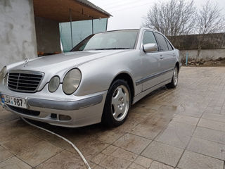 Mercedes E-Class