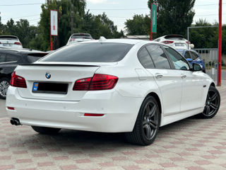 BMW 5 Series foto 4