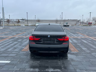 BMW 7 Series foto 4