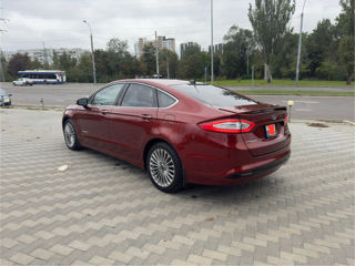 Ford Fusion foto 10