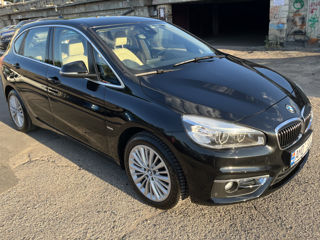 BMW 2 Series Active Tourer foto 2