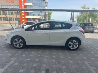 Opel Astra фото 8
