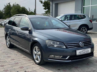 Volkswagen Passat foto 3