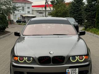 BMW 5 Series foto 5